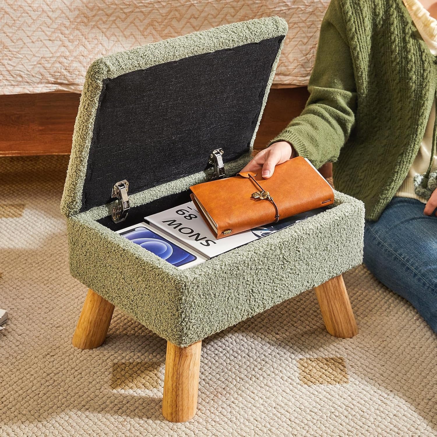 Storage Ottoman, Footstool, Small Foot Stool with Sturdy Wood Legs Stool, Foot Rest with Padded Seat, for Living Room Bedroom Couch Enterway 40 ×30 ×28CM Green HBD042GR